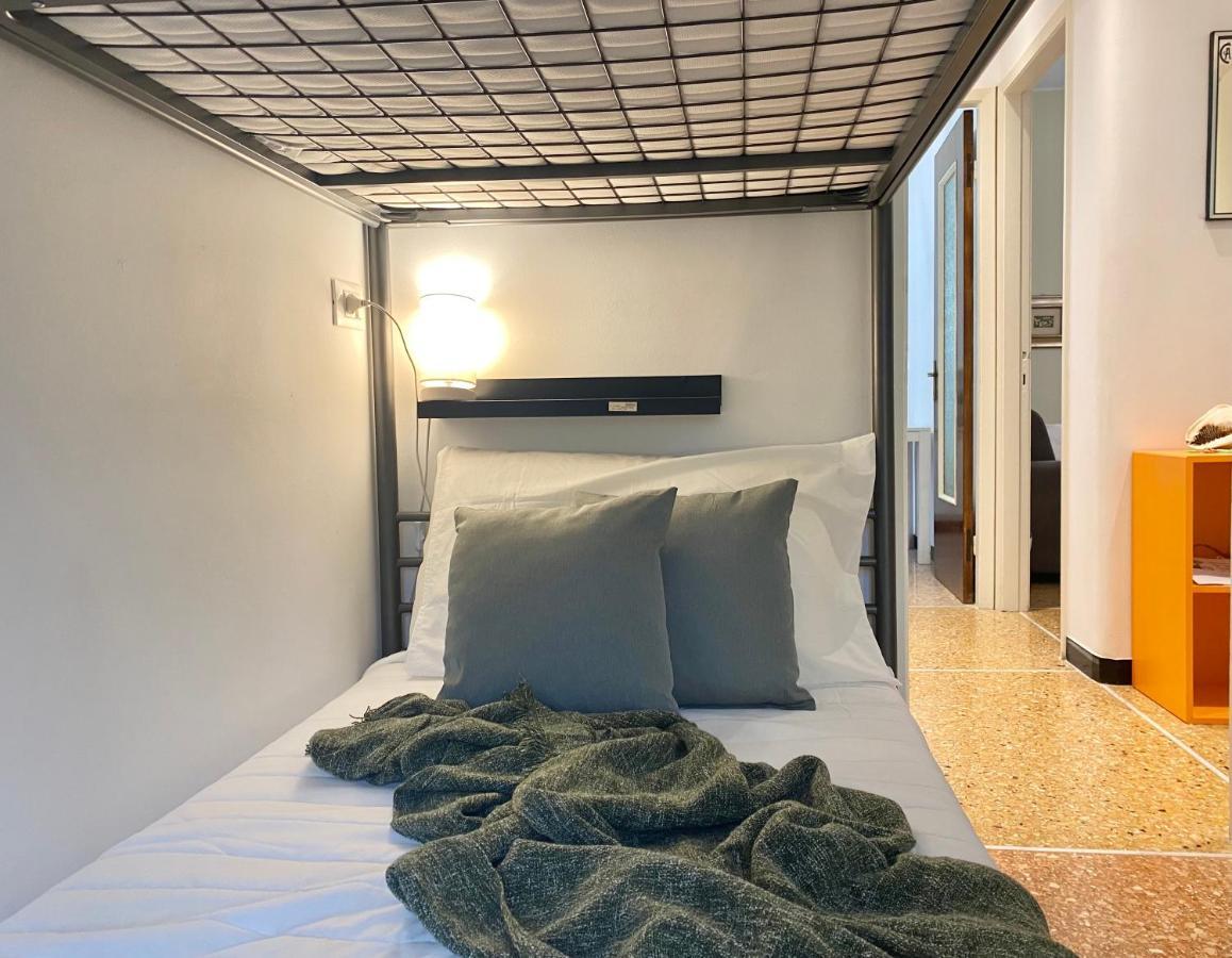 Appartamento CasaViva-Trilocale con giardino e posteggio a Rapallo Esterno foto